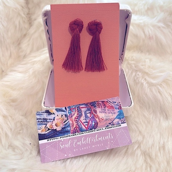 NeW:MaCrAmÈ MoDeRn CoTToN KnOttEd EaRriNg StUdS eArRiNgS hAnDcRaFtEd By LaNeY - Picture 5 of 16